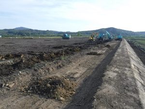 東滝川施工中