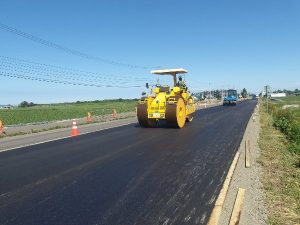 一般国道238号　湧別町　川西舗装工事　施工中