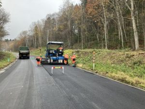 一般国道２４２号　置戸町　北光舗装外一連工事　施工中2