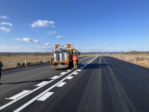 北海道横断自動車道釧路市美濃舗装工事　施工中2