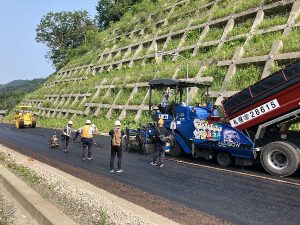 美唄富良野線総B地方道工事（舗装工）美唄工区（補正）施工中2