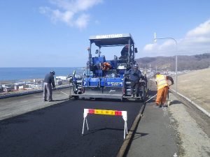 4.30上向別浦河（停）線　防安交付金Ｂ（改築）工事（舗装工）外　施工中