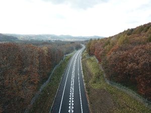 1.8北海道横断自動車道　釧路市　湯波内西舗装工事　完成2